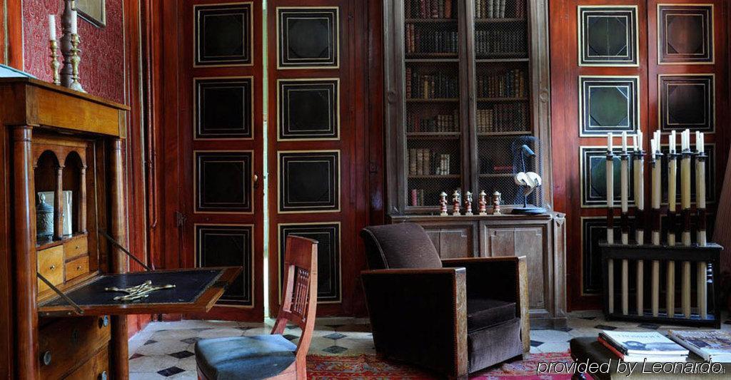 Château De Paterne 4*